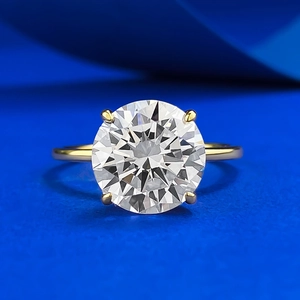 Classic 925 Sterling Silver Four Claw Round Solitaire Ring Sparkling White Rhinestone Gold Minimalism Engagement Finger Ring For Women