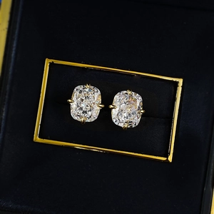 S925 silver gold plated cushion cut zircon stud earrings in a luxury black velvet jewelry box