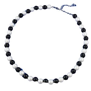 Classic 8mm pearl and black agate necklace with S925 silver clasp on white background