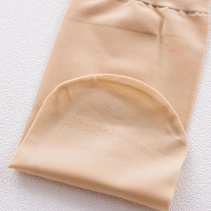 Hauchdünne hautfarbene Seidensocken für Damen aus strapazierfähigem Nylon-Gewebe