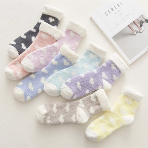 Thickened Coral Fleece Heart Pattern Socks Winter Warm Fuzzy Cabin Socks Sweet Candy Colors Home Floor Socks For Women