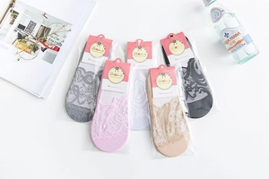 Detailed close-up of lace invisible boat socks set in grey, pink, white, beige and black