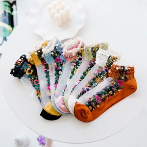 Women Retro Floral Embroidery Mesh Ankle Socks With Lace Ruffles And Faux Artificial Pearl Decoration Cotton Splicing Fashionable Short Socks