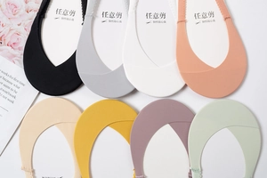 Close-up of seamless ice silk forefoot socks in various pastel macaron colors