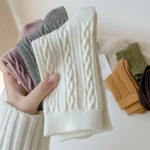 Women Winter Thick Cable Knit Mid Tube Socks Warm Acrylic Solid Color Minimalist Casual Socks For Everyday Home Wear