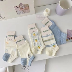 Women's Cotton No Show Socks Sweet Embroidered Animal Heart Argyle Pattern Breathable Low Cut Boat Socks For Daily Wear