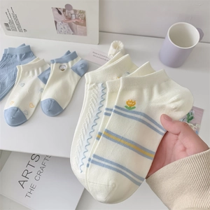 Blue and white cotton low-cut ankle socks with cute animal embroidery and wave patterns