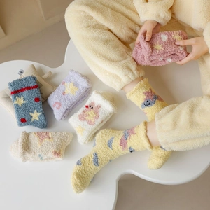 Women's Thickened Coral Fleece Sleep Socks Cute Cartoon Star Heart Jacquard Warm Home Floor Socks Soft Plush Fuzzy Socks
