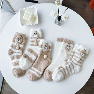 5-pack thick coral fleece socks with cute bear charms in beige and brown colors