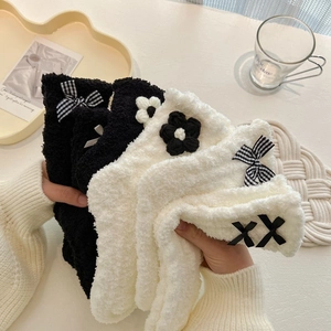 Women Fuzzy Coral Fleece Mid-Calf House Socks Thick Warm Sweet Bow Flower Plaid Winter Indoor Floor Socks For Lady