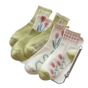Women's green tulip pattern mid-calf cotton socks with ruffled edges, 4-pair set