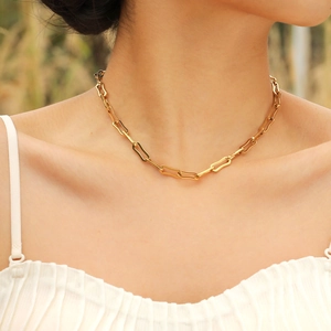 Minimalistische 18K vergoldete Edelstahl-Büroklammerkette für Damen im Trend