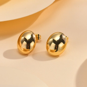 Boucles d'oreilles ovales minimalistes en acier inoxydable doré avec finition polie brillante
