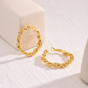 Copper Twisted Hoop Earrings For Women Minimalist 18K Gold Plated Spiral Geometric Circle Earrings Fashion Commuter Jewelry