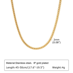 Détail du collier chaîne blé en acier inoxydable doré 2mm avec longueur de 45-50 cm