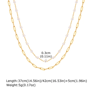 Vue détaillée du collier doré double rang avec perle et dimensions de la chaîne