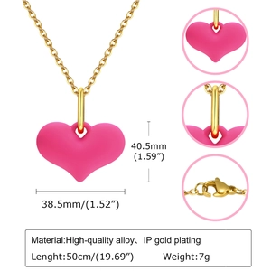 Collier avec pendentif coeur rose et chaîne en alliage plaqué or IP de qualité