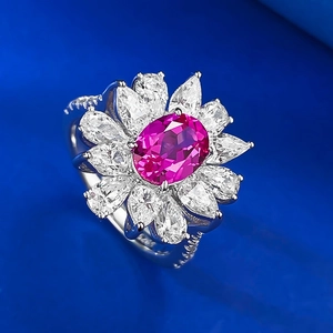 Bague fleur en argent S925 avec zircon ovale rouge rose 6x8mm et pétales blancs