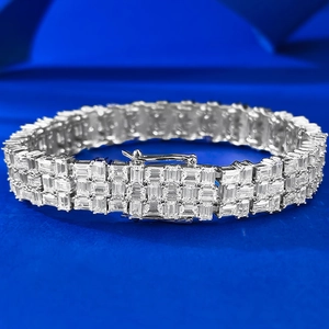 Bracelet luxueux en argent 925 avec triple rangée de diamants rectangulaires sur bleu