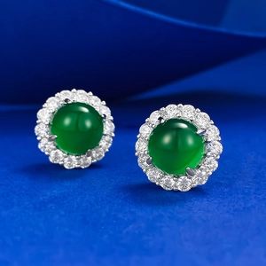Orecchini in argento 925 con calcedonio verde e contorno di zirconi bianchi brillanti