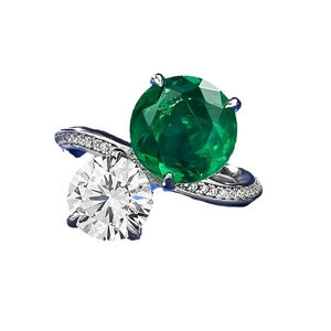 Elegant S925 silver ring featuring 10mm emerald and white round cubic zirconia stones