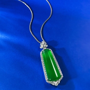Luxurious S925 silver necklace with emerald green chalcedony pendant and diamond halo