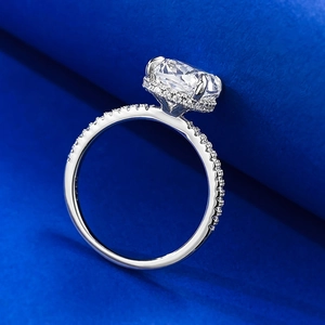 Luxurious S925 sterling silver ring with cushion-cut halo square cubic zirconia stone