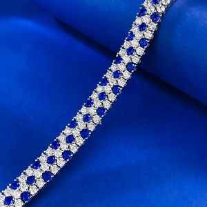 Bracelet luxueux en argent S925 avec trois rangées de cristaux bleu royal et blancs