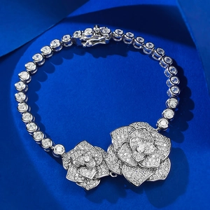 Funkelndes S925 Sterling Silber Kamelienblüten-Tennisarmband mit Pavé-Diamanten