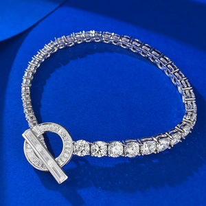 Elegante bracciale tennis in argento S925 con chiusura OT e zirconi scintillanti