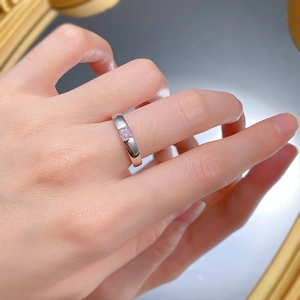 Close-up of S925 silver ring featuring a 5x5mm square pink diamond on a woman's finger