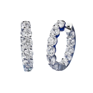 Créoles classiques en argent sterling 925 avec pavé complet de zircons ronds taille brillant