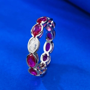 S925 silver ring with alternating red and white oval-cut pavé diamonds all around