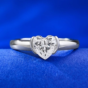 Bague en Argent Sterling 925 en Forme de Cœur Incrustée de Strass Scintillants Bijoux de Mode pour Femme Fiançailles Mariage