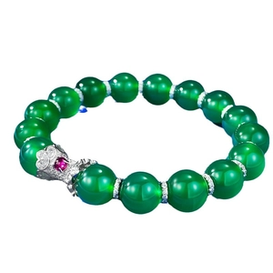 Green chalcedony bead bracelet with silver Pixiu charm and red gemstone inlay