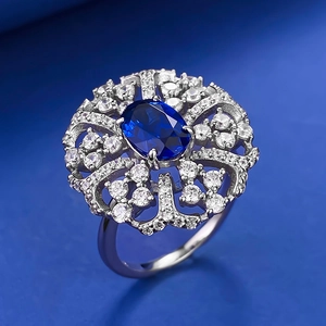 925 silver ring with oval royal blue gemstone and vintage floral halo design