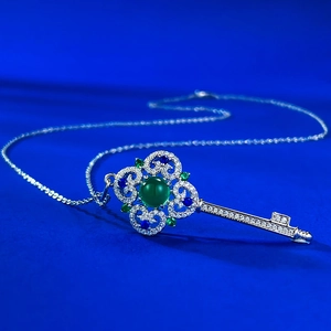 S925 silver key pendant necklace with green chalcedony and vintage hollow design