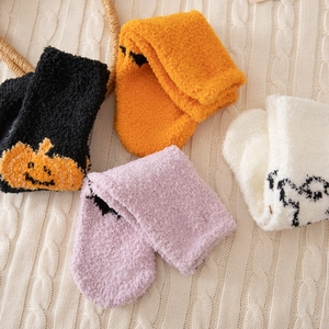 Lot de chaussettes d'Halloween en polaire corail avec motifs citrouille et fantôme d'hiver