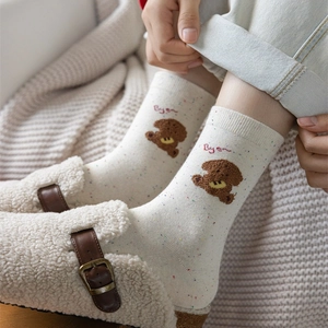 Calze a metà polpaccio in cotone beige con simpatico orso e piccoli puntini colorati