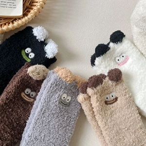 Winter cartoon embroidery thermal coral fleece socks in 5 colors for cozy warmth