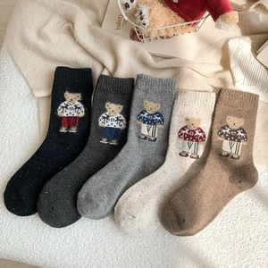 Women Cute Bear Pattern Knit Crew Socks Warm Winter Acrylic Speckled Yarn Preppy Style Mid Calf Socks For Daily Home
