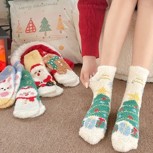 Chaussettes de Noël en polaire corail épaisses avec motifs festifs de cerf et Père Noël