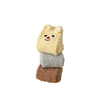 Dicke Korallenfleece-Wintersocken mit süßer Tierstickerei in drei Farben
