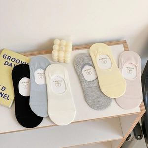 Set of six solid color non-slip silicone invisible socks for women in pastel tones