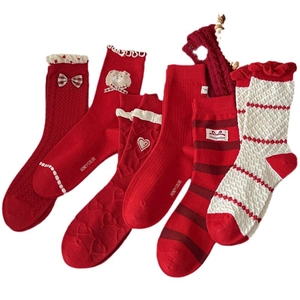 Red bow tie socks for women in soft knit cotton with heart patterns and bear embroidery