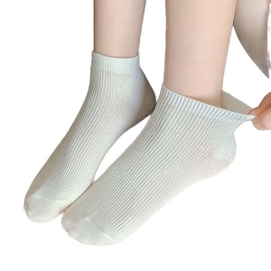 White bamboo fiber low cut socks featuring high elasticity and vertical ribbed knit design