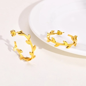 Boucles d'oreilles créoles dorées en acier inoxydable avec motif de feuilles d'olivier