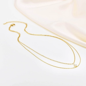 Collana doppia catena dorata minimalista con pendente in cristallo quadrato e catena snake