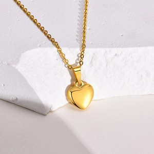 Collana Minimalista con Ciondolo a Cuore in Acciaio Inossidabile Placcato Oro per Donna Finitura a Specchio Catena a O Gioielli di Moda