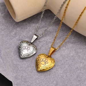 Locket heart necklace with paw print engraving in gold and silver stainless steel